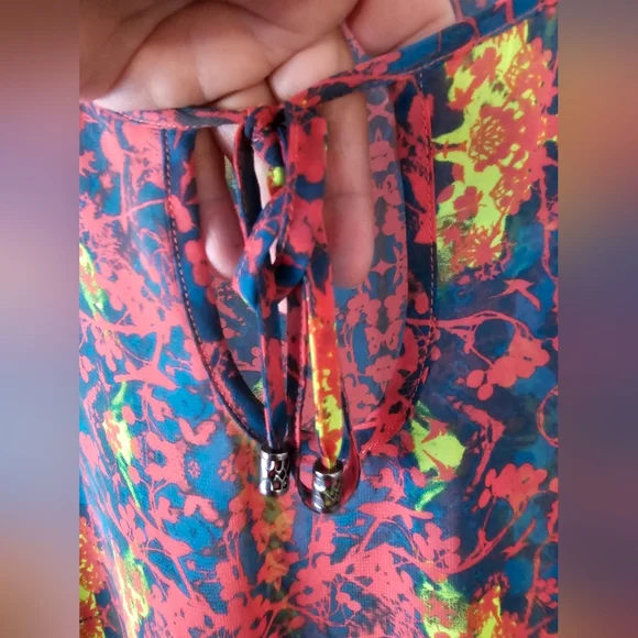 Princess Vera Wang Womens Size M Dolman Sleeve Blouson Sheer Abstract Floral Top - Picture 4 of 12